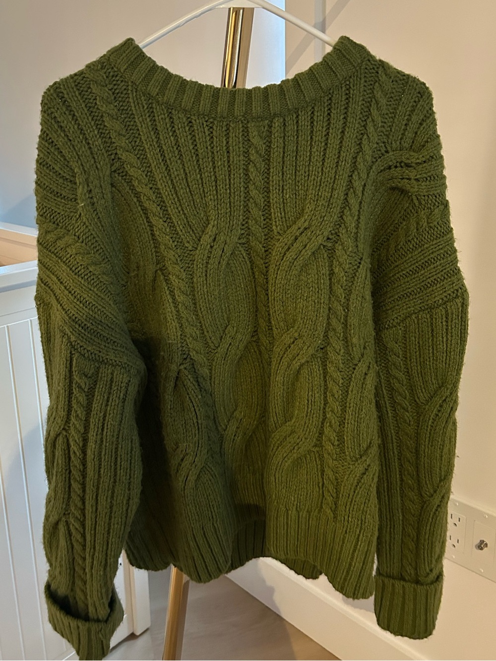 Simons Olive Green Cable-Detail Crewneck Sweater